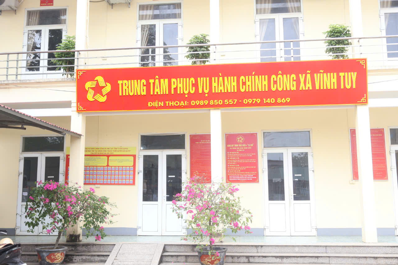 TT HCC ơ ngoài cửa.jpg