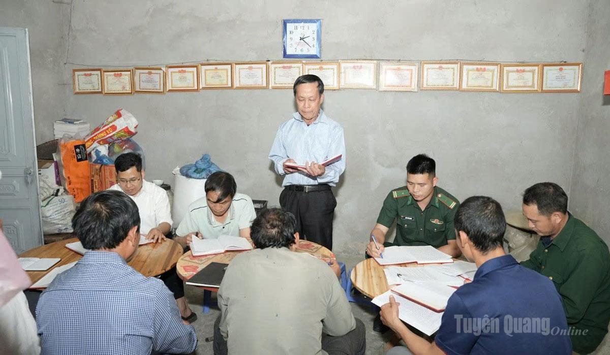 Phát triển đảng viên ở vùng biên