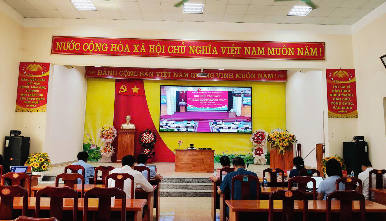 XA TÂN AN THAM DỰ TRỰC TUYẾN HỘI NGHỊ TỔNG KẾT CÔNG TÁC BẦU CỬ 