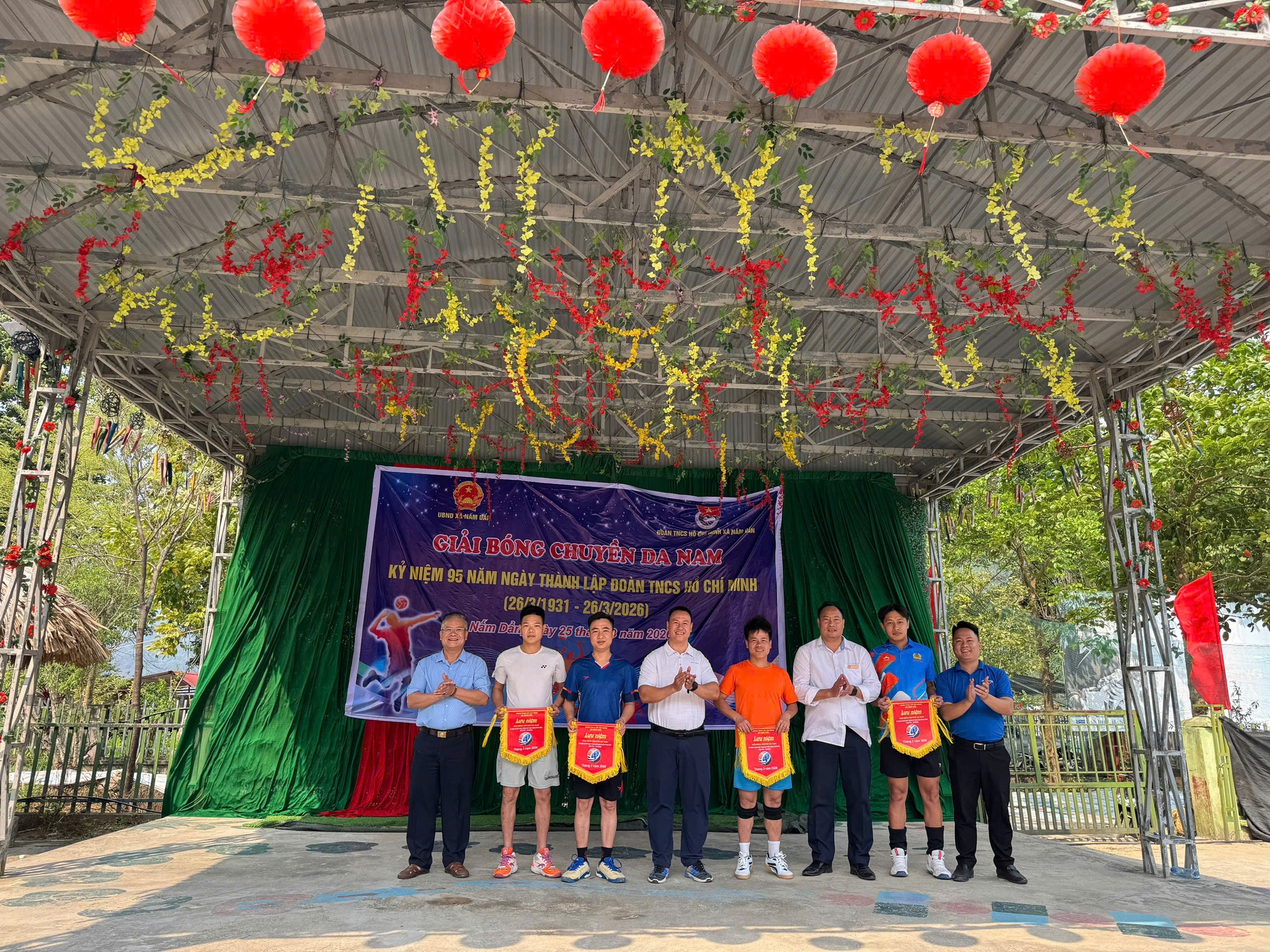ĐOÀN TNCS HỒ CHÍ MINH XÃ NẤM DẨN TỔ CHỨC GIẢI BÓNG CHUYỀN DA NAM CHÀO MỪNG KỶ NIỆM 95 NĂM NGÀY THÀNH LẬP ĐOÀN TNCS HỒ CHÍ MINH (26/03/1931 - 26/03/2026)