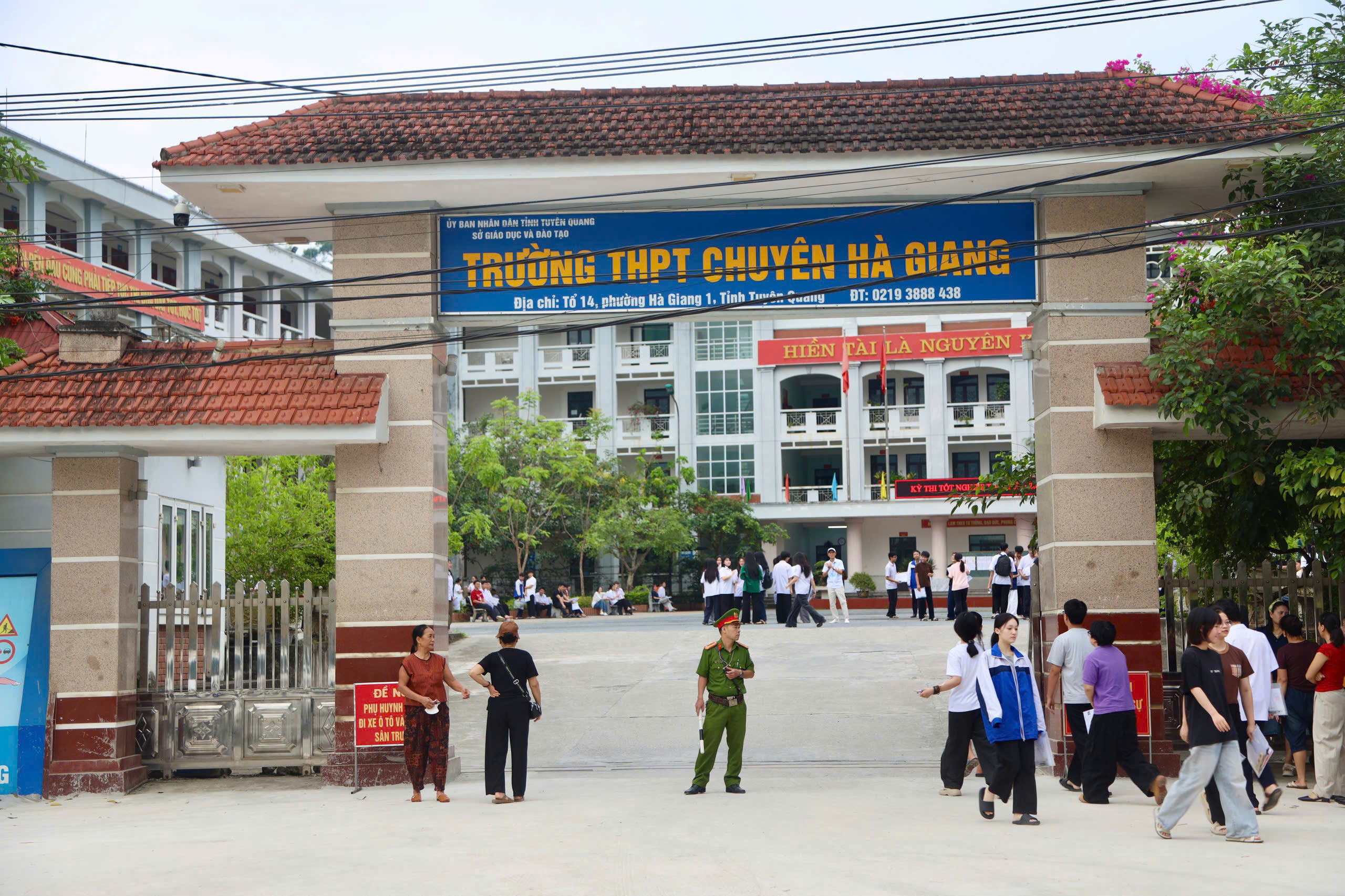 376 thí sinh tham dự Kỳ thi tốt nghiệp THPT 2026 tại điểm thi THPT Chuyên Hà Giang. 