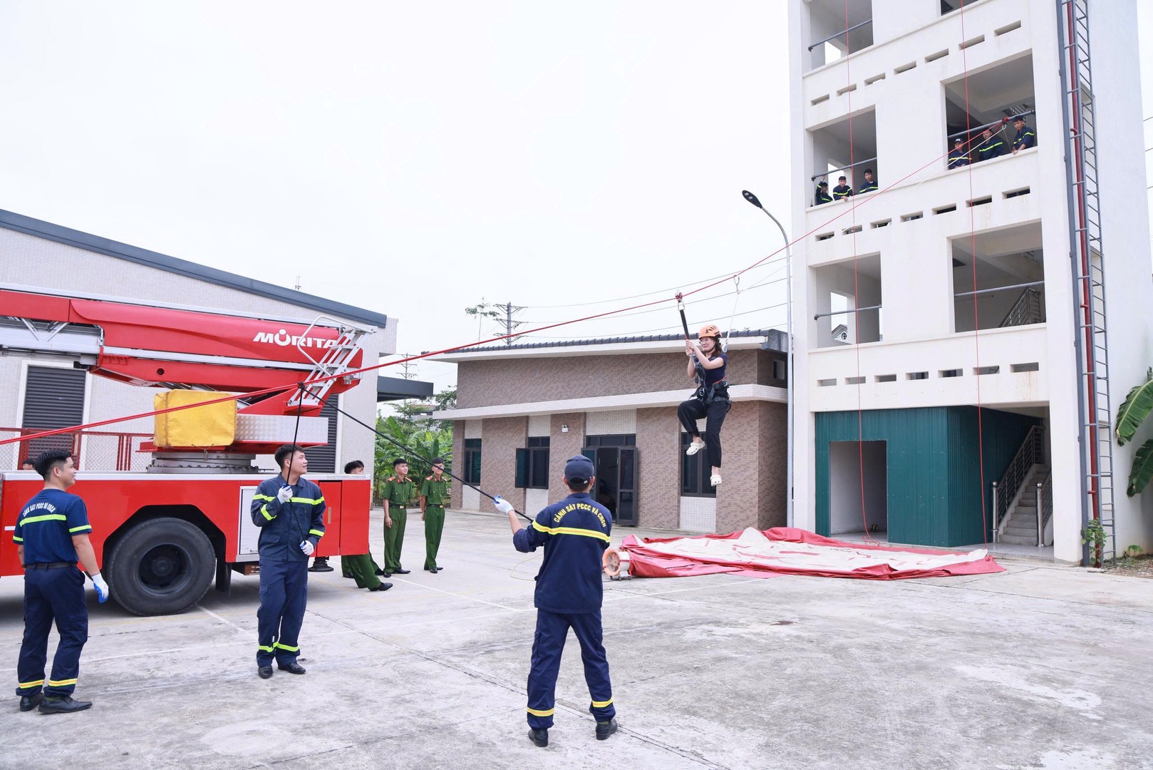 Lan tỏa phong trào thi đua “Ba nhất” từ những việc làm vì Nhân dân