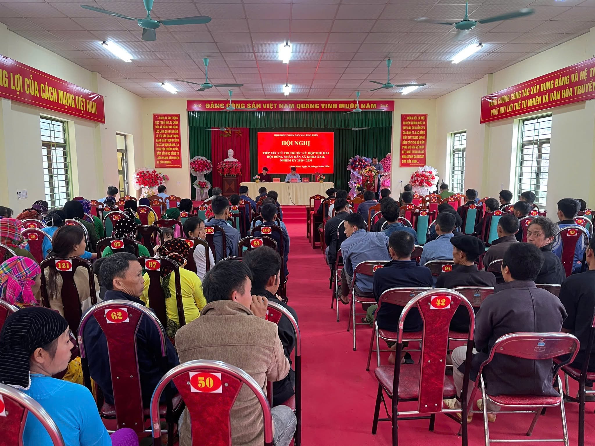 Hội nghị tiếp xúc cử tri trước Kỳ họp thứ 2 HĐND xã Lũng Phìn khóa XXII, nhiệm kỳ 2026 – 2031