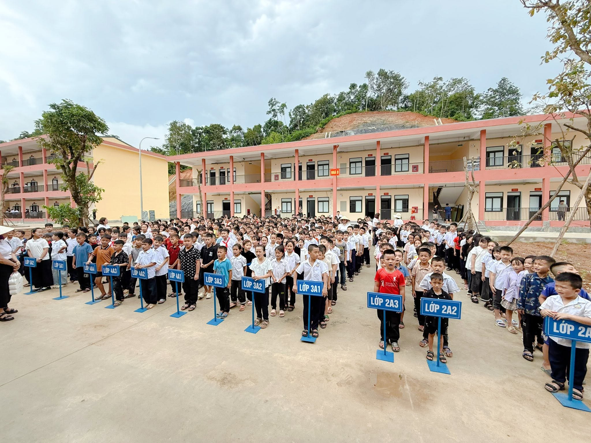 Những ngôi trường biên giới đón mùa khai giảng đặc biệt