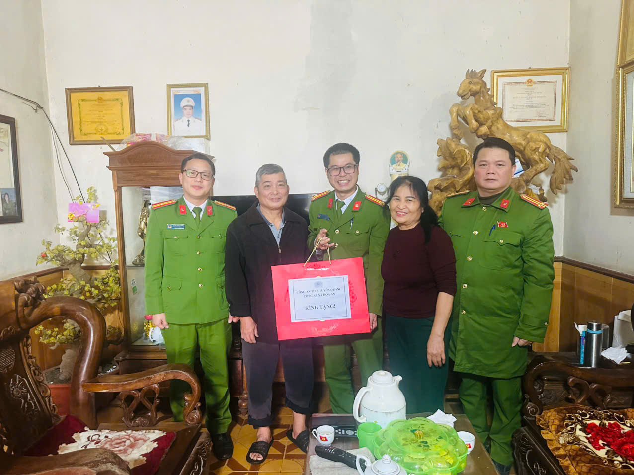 CÔNG AN XÃ HÒA AN THĂM HỎI, CHÚC TẾT NGUYÊN LÃNH ĐẠO CÔNG AN HUYỆN NHÂN DỊP XUÂN BÍNH NGỌ 2026