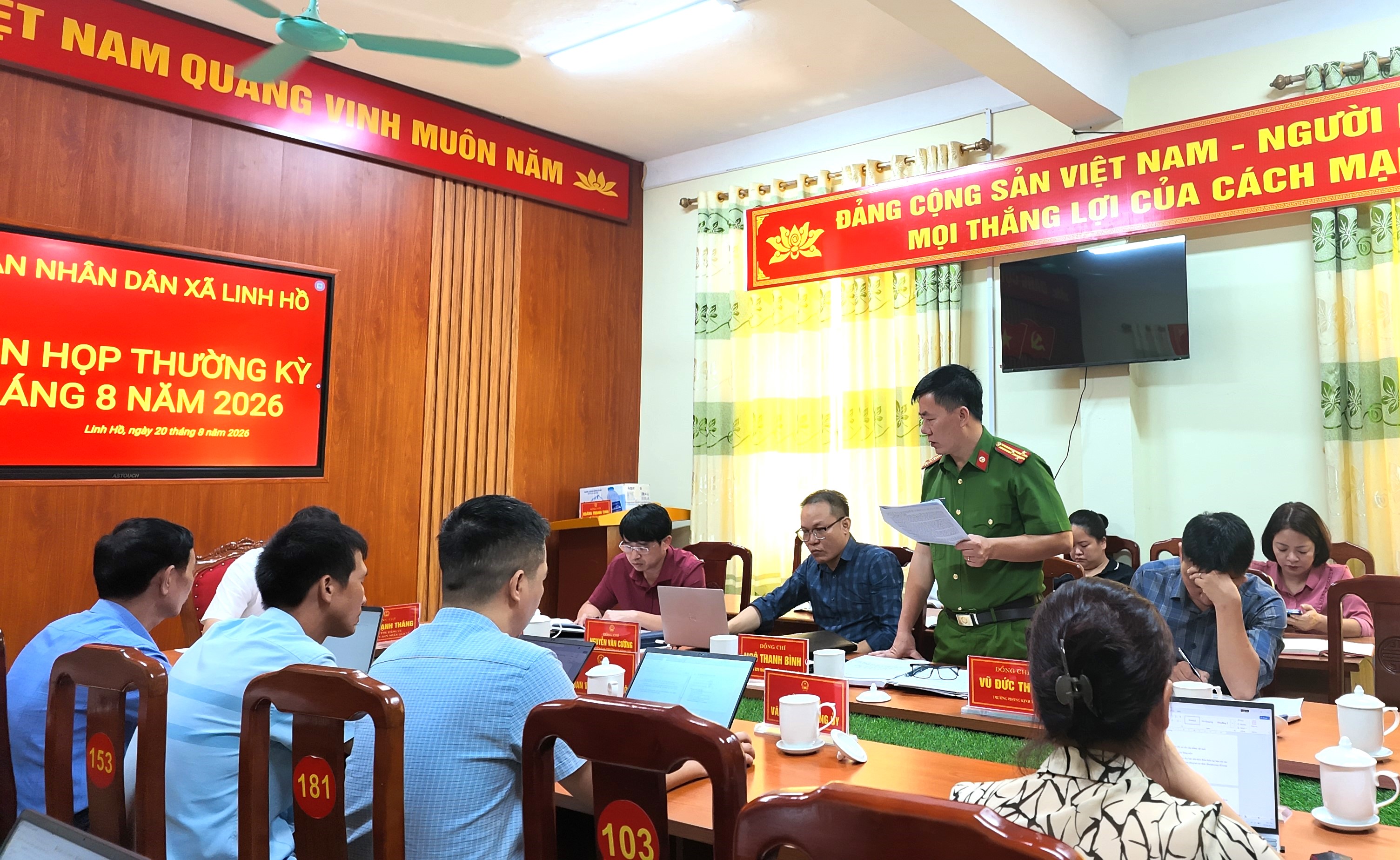 Phi&ecirc;n họp 6.JPG