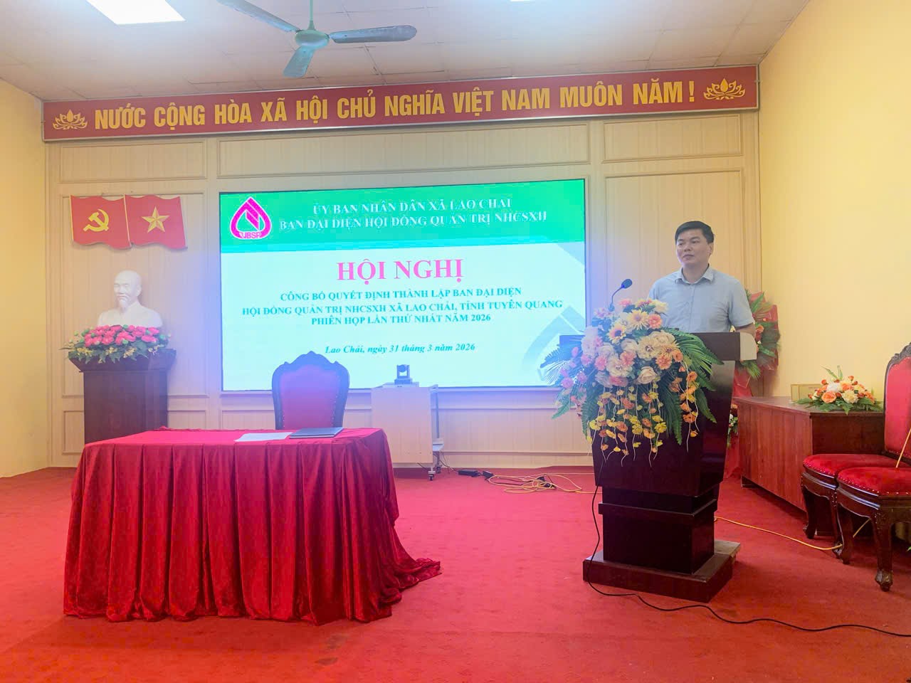 LAO CHẢI: CÔNG BỐ QUYẾT ĐỊNH THÀNH LẬP BAN ĐẠI DIỆN HỘI ĐỒNG QUẢN TRỊ NGÂN HÀNG CHÍNH SÁCH XÃ HỘI XÃ