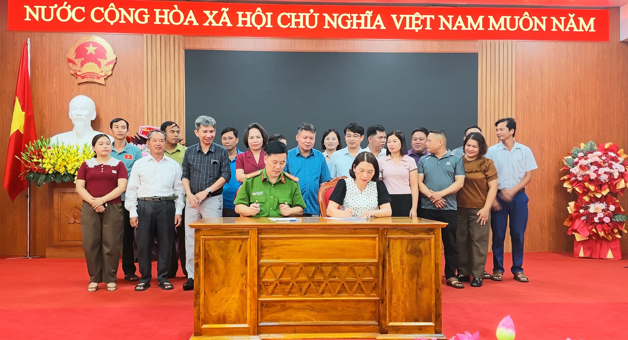 Ng&agrave;y hội 11.JPG