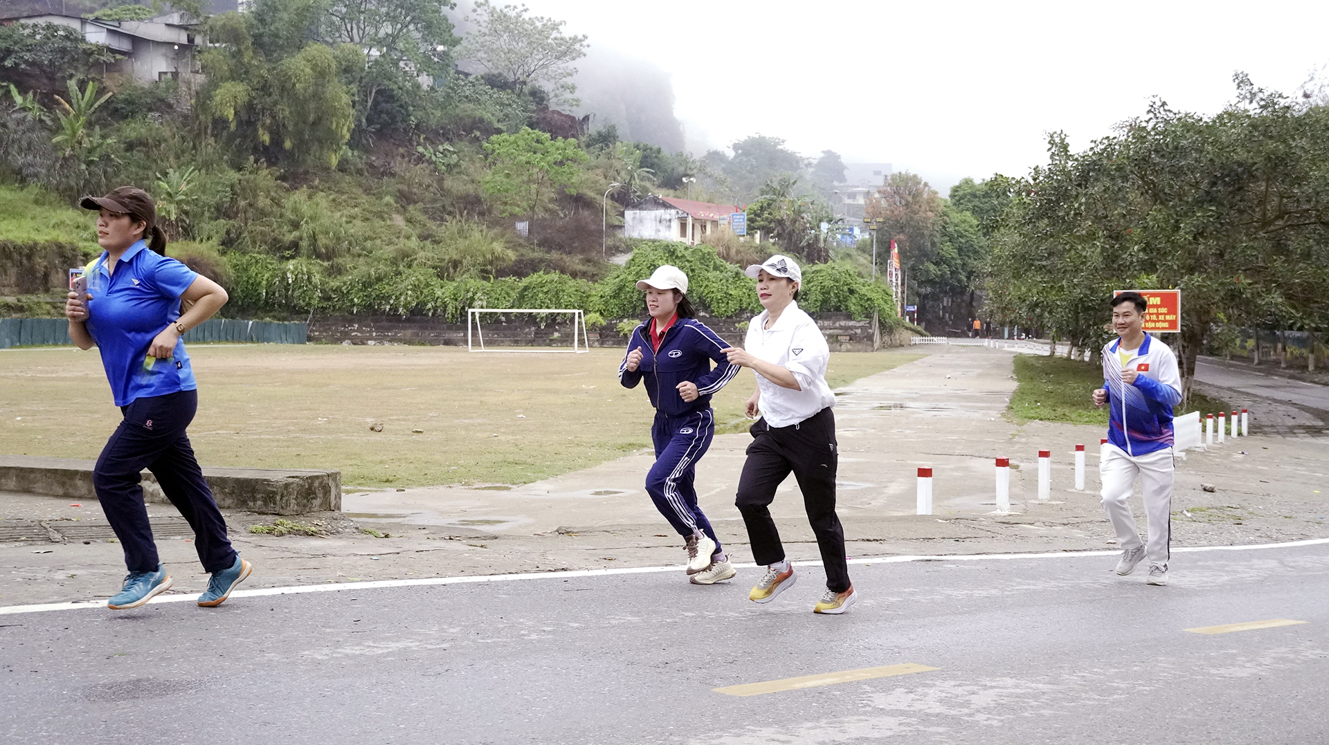 chạy bộ Olympic (1).JPG