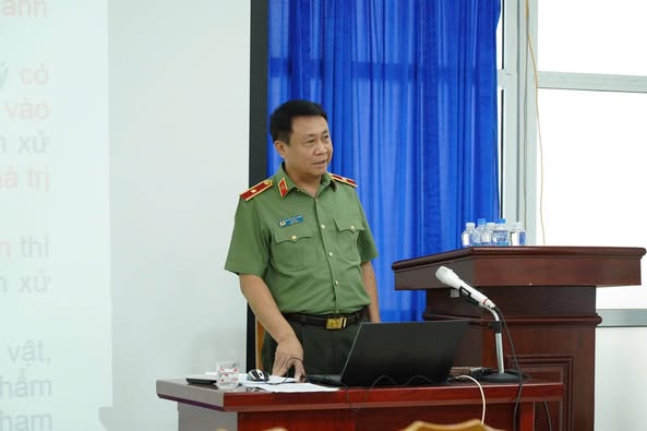 NÂNG CAO CHẤT LƯỢNG ĐÀO TẠO, BỒI DƯỠNG NGHIỆP VỤ TRONG LỰC LƯỢNG CÔNG AN TUYÊN QUANG