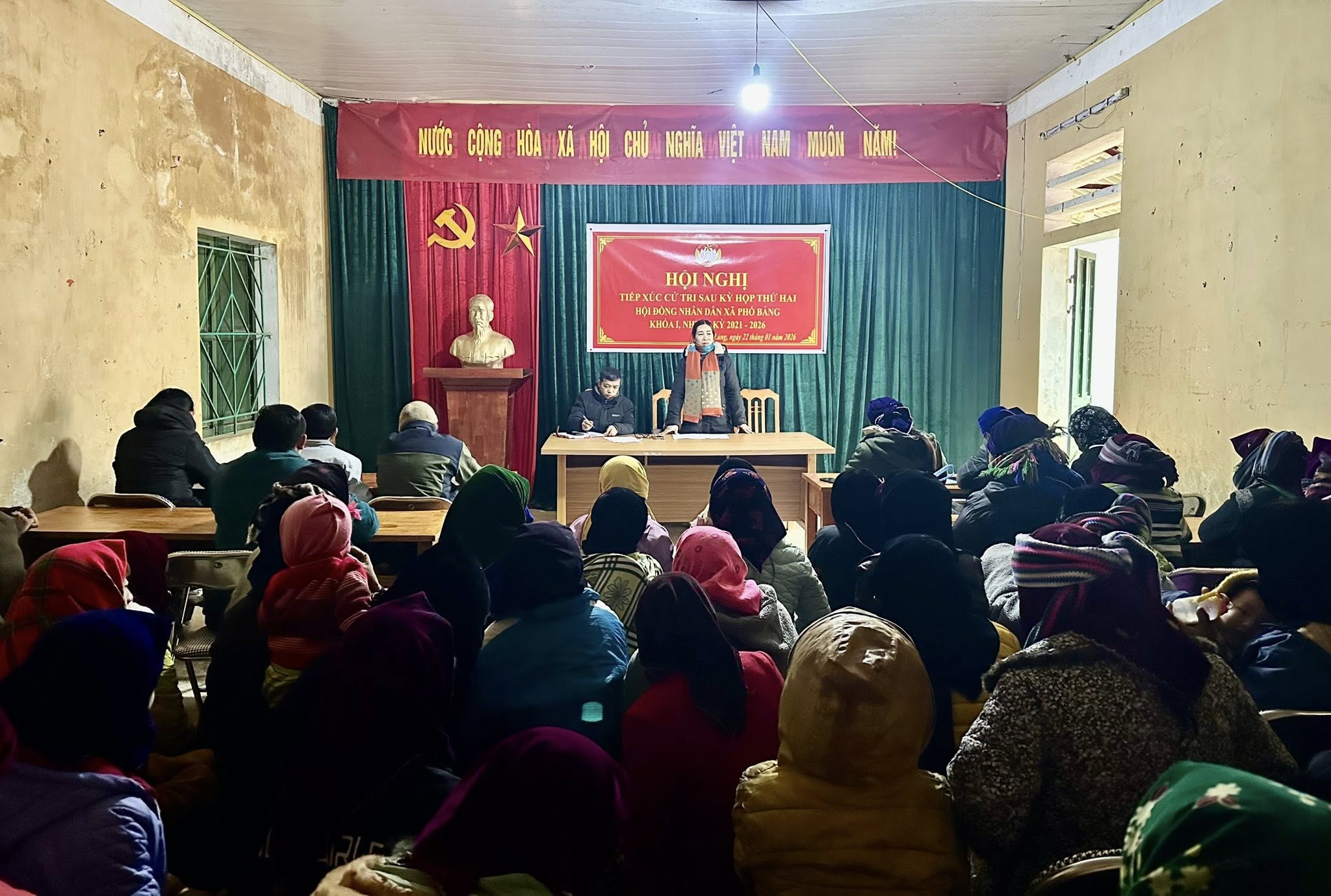 TỔ ĐẠI BIỂU HĐND XÃ PHỐ BẢNG TIẾP XÚC CỬ TRI SAU KỲ HỌP THỨ HAI