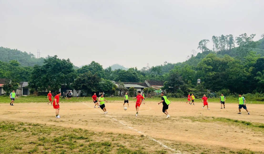 SÔI NỔI CÁC HOẠT ĐỘNG KỶ NIỆM 51 NĂM NGÀY GIẢI PHÓNG MIỀN NAM, THỐNG NHẤT ĐẤT NƯỚC