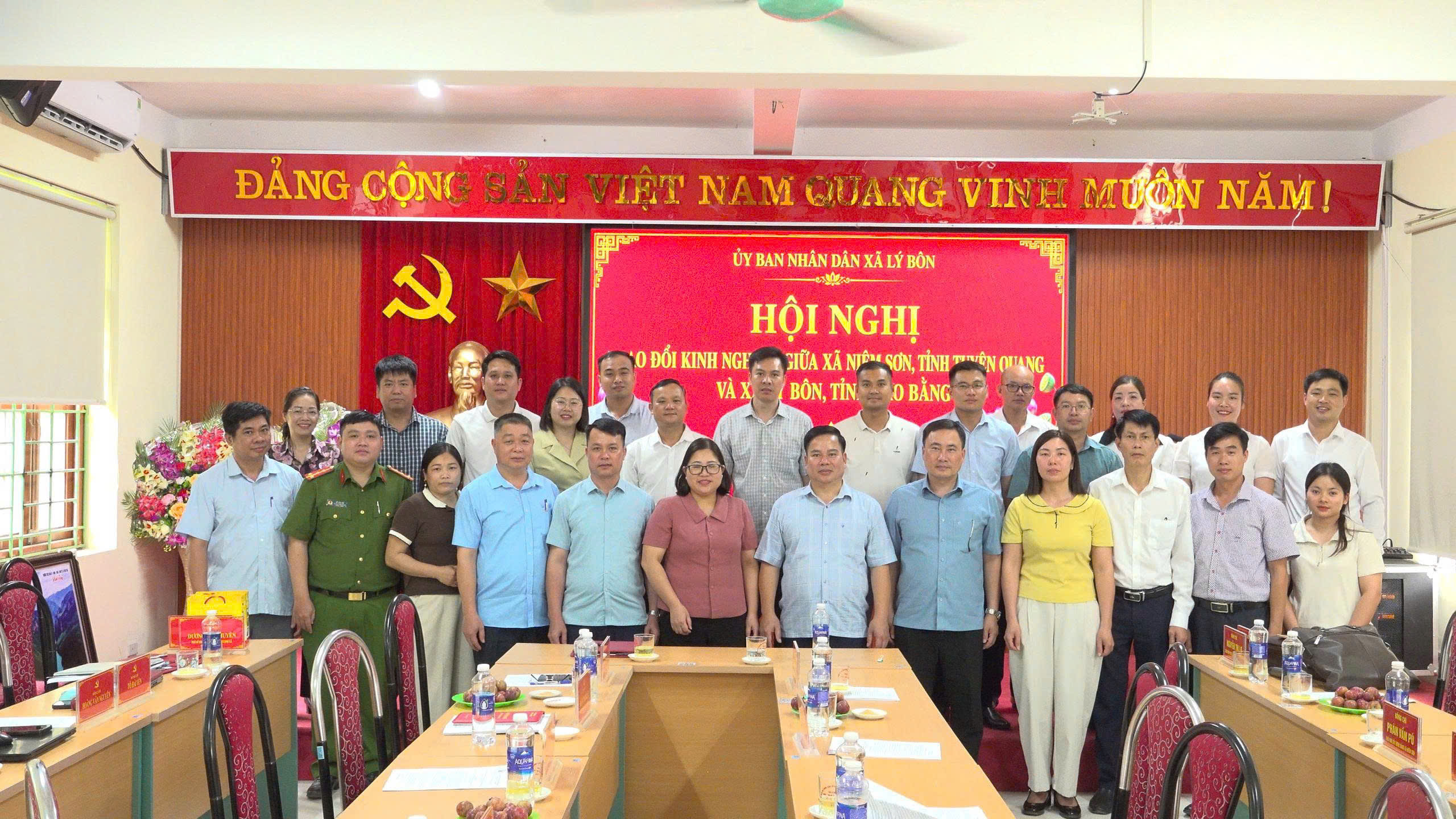 Tăng cường tình đoàn kết, hữu nghị, gắn kết giữa hai địa phương giáp ranh