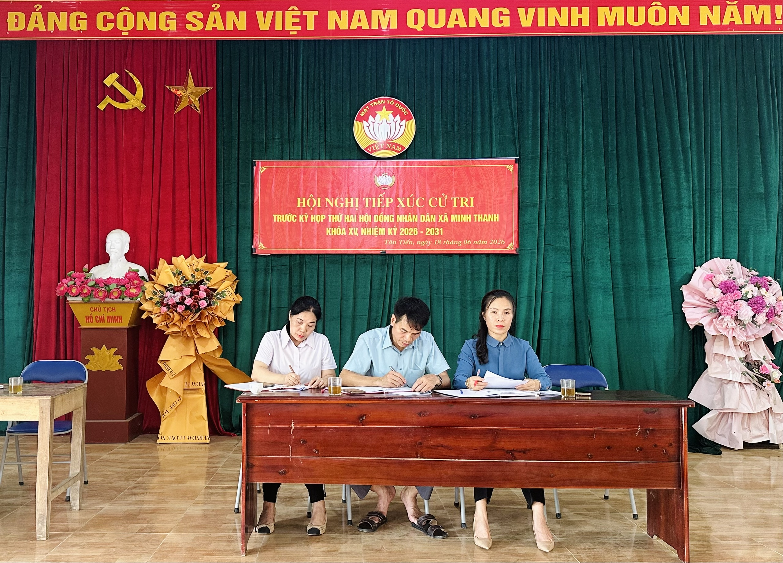 Các Tổ đại biểu HĐND xã Minh Thanh tiếp xúc cử tri trước Kỳ họp thứ hai HĐND xã khóa XV