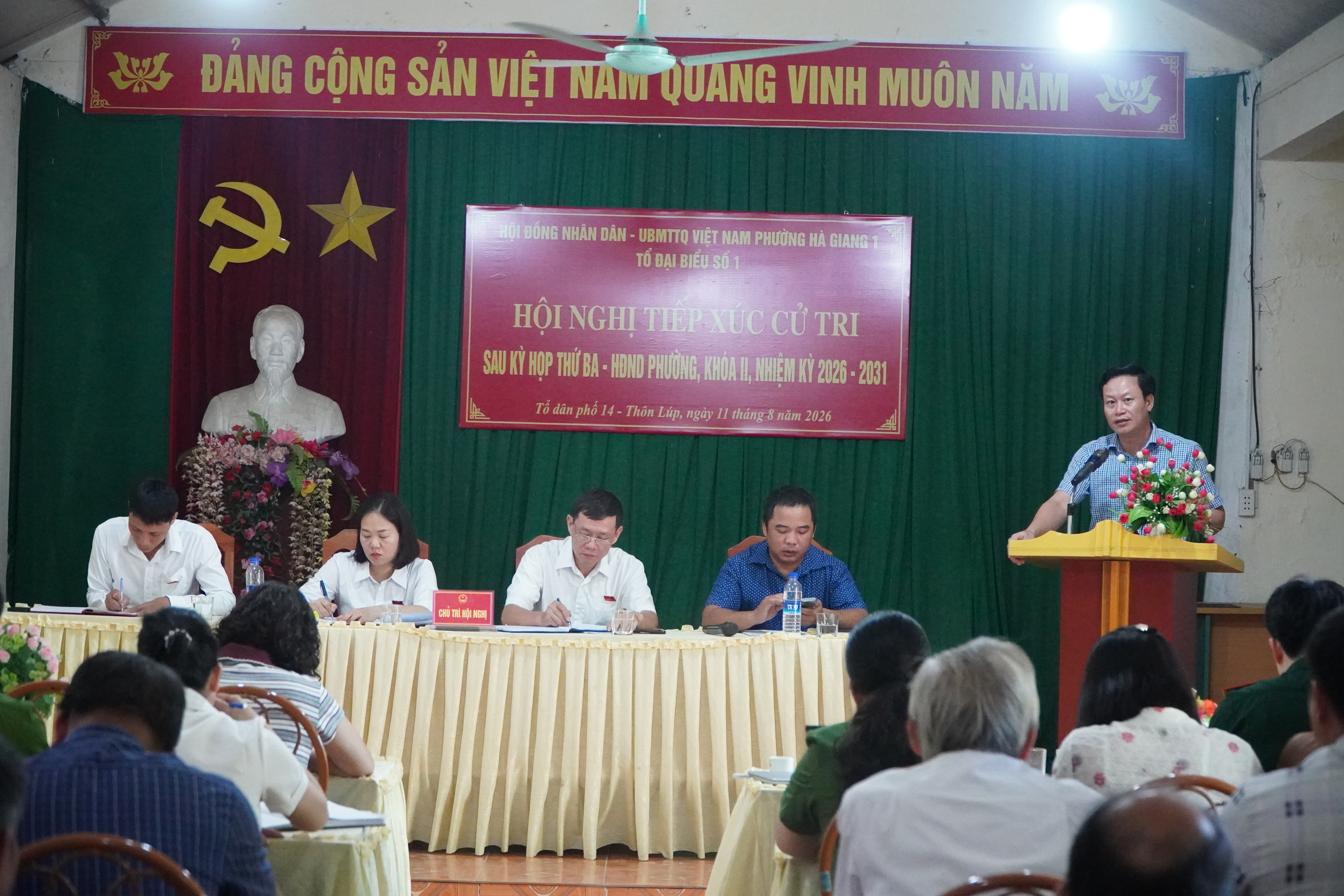 TỔ ĐẠI BIỂU SỐ 1 HĐND PHƯỜNG TIẾP XÚC CỬ TRI TỔ DÂN PHỐ 12, 13, 14 SAU KỲ HỌP THỨ BA