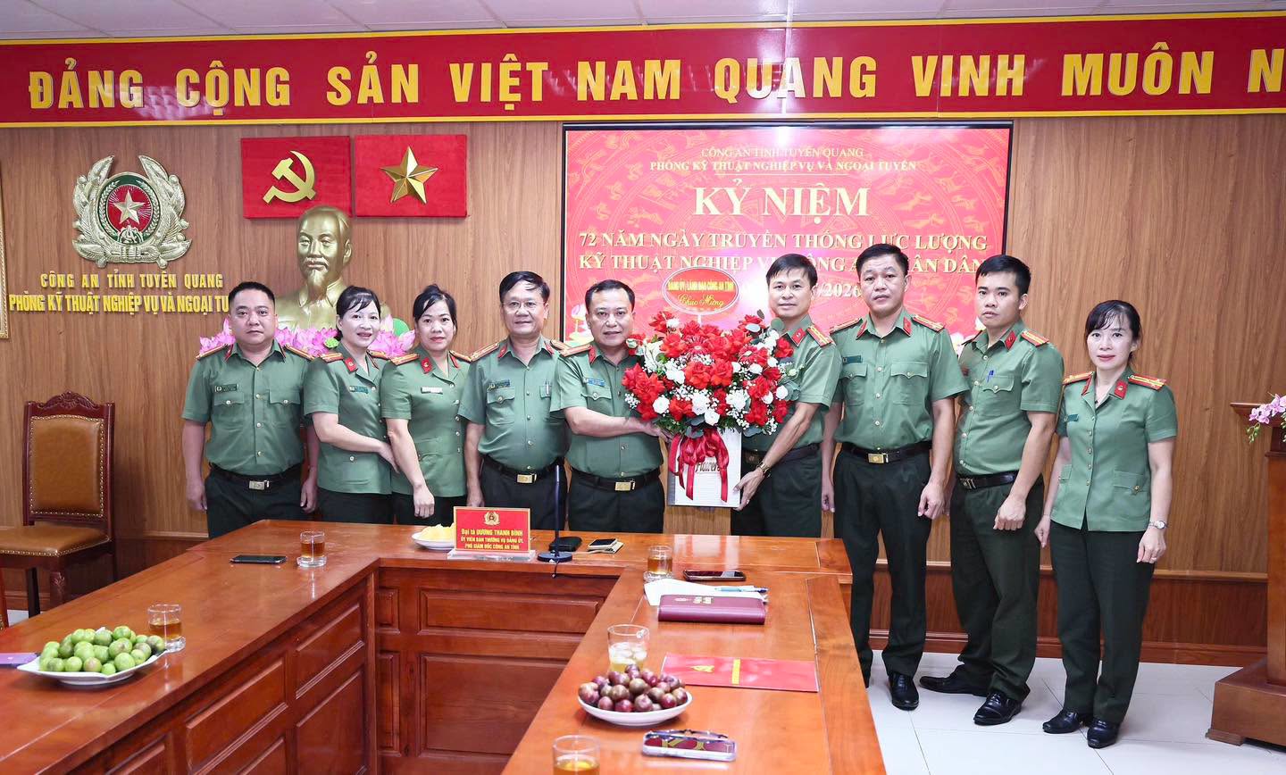 CHÚC MỪNG 72 NĂM NGÀY TRUYỀN THỐNG PHÒNG KỸ THUẬT NGHIỆP VỤ VÀ NGOẠI TUYẾN CÔNG AN NHÂN DÂN