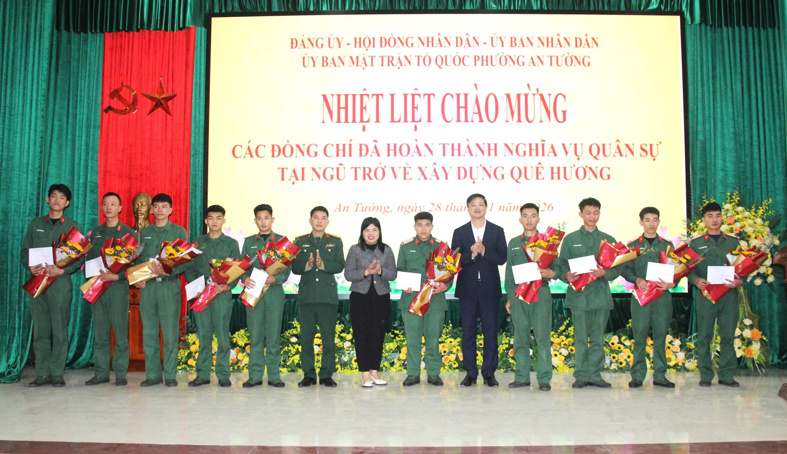 Đảng ủy – Hội đồng nhân dân - Ủy ban nhân dân – UB Mặt trận tổ quốc phường An Tường gặp mặt các đồng chí đã hoàn thành nghĩa vụ quân sự tại ngũ trở về xây dựng quê hương