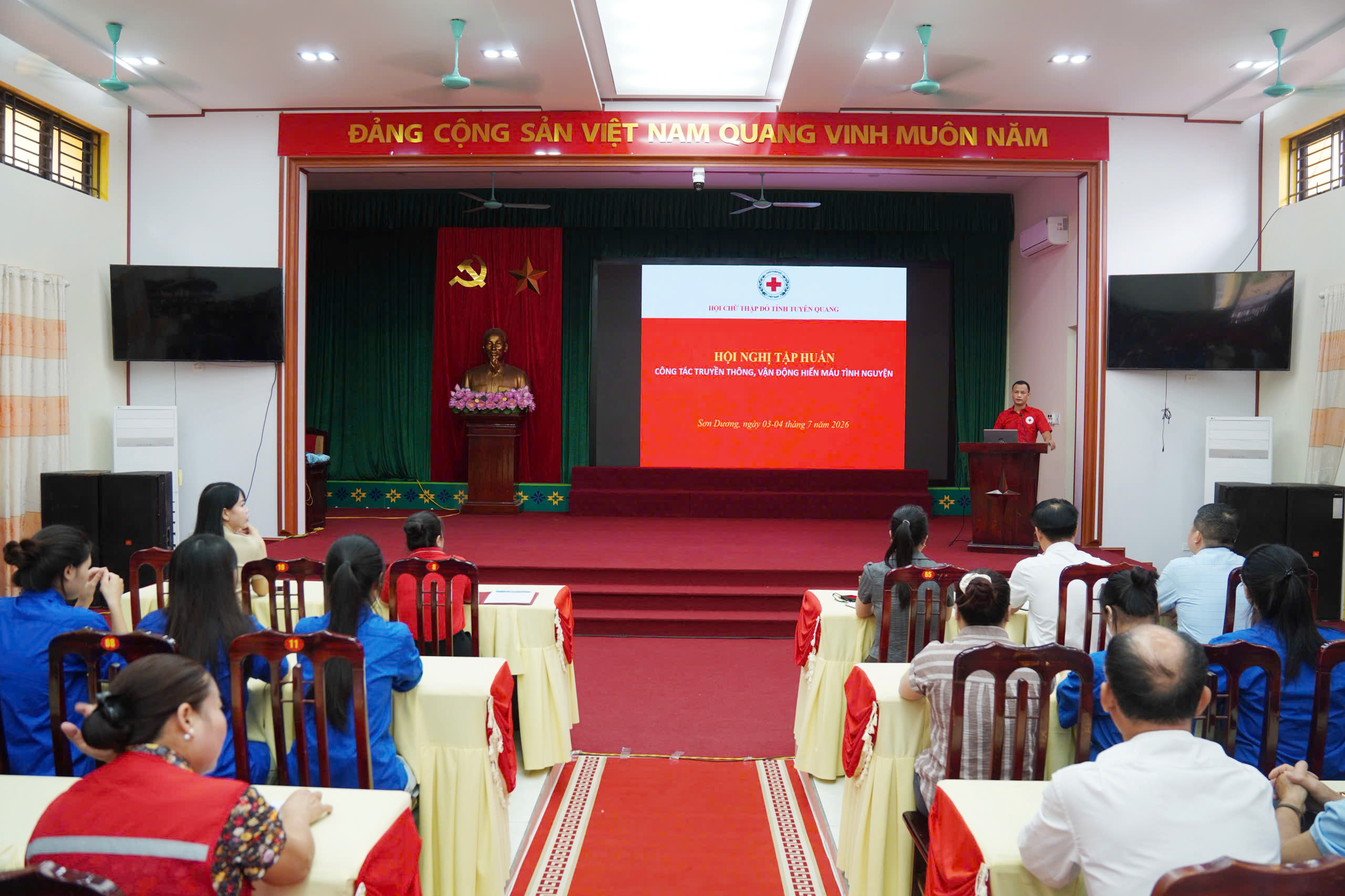 Tập huấn kiến thức hiến máu tình nguyện, sẵn sàng cho Chương trình "Hành trình Đỏ" năm 2026