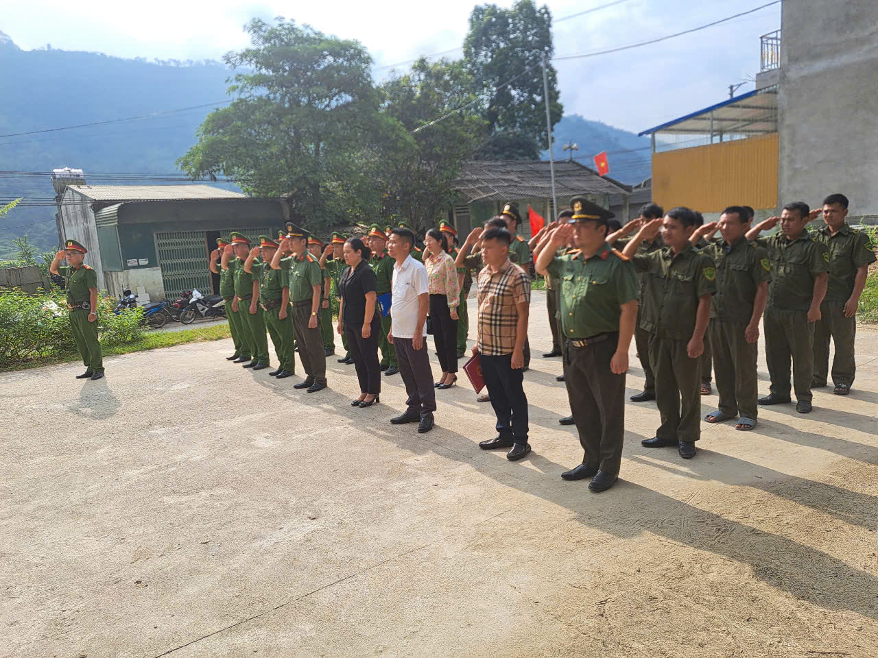 PHÁT HUY VAI TRÒ CỦA LỰC LƯỢNG CÔNG AN NHÂN DÂN TRONG BẢO VỆ NỀN TẢNG TƯ TƯỞNG CỦA ĐẢNG, ĐẤU TRANH PHẢN BÁC CÁC QUAN ĐIỂM SAI TRÁI THÙ ĐỊCH