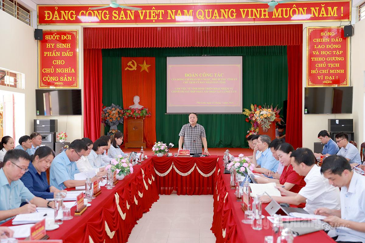 Chủ tịch UBND tỉnh Phan Huy Ngọc làm việc với Đảng ủy xã Bạch Xa và xã Phù Lưu