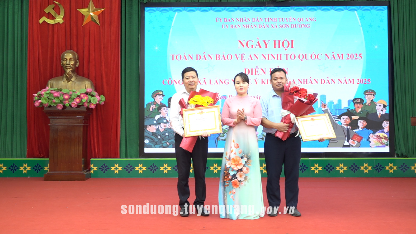 Ngày hội toàn dân bảo vệ an ninh Tổ quốc và Diễn đàn Công an xã lắng nghe ý kiến nhân dân năm 2025