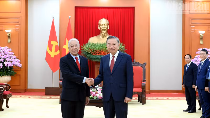 Viet Nam highly evaluates Mexico's role in Latin America: Party General Secretary, President