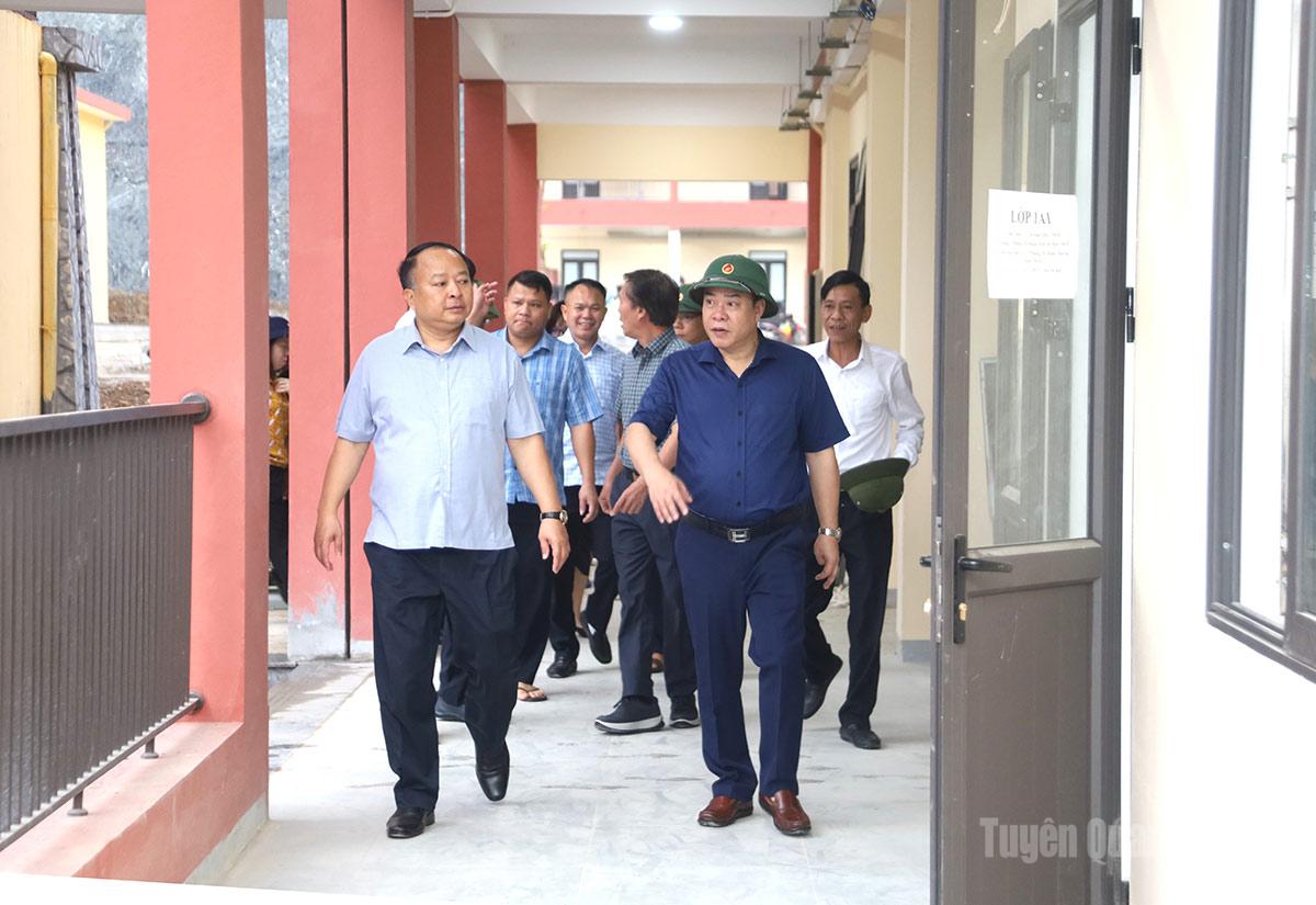 Chủ tịch UBND tỉnh Phan Huy Ngọc kiểm tra tiến độ xây dựng Trường phổ thông nội trú liên cấp Tiểu học và THCS Thanh Thủy