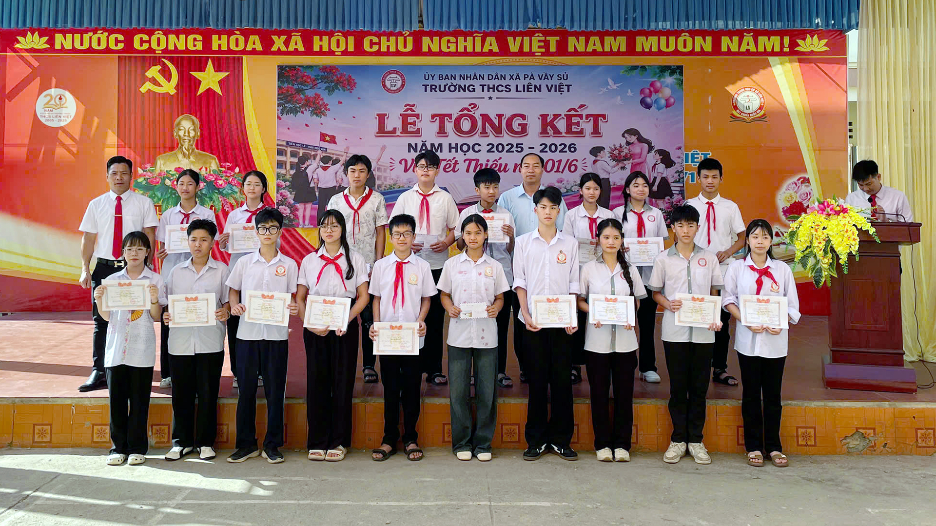tổng kết năm học trường Liên Việt (13).jpg