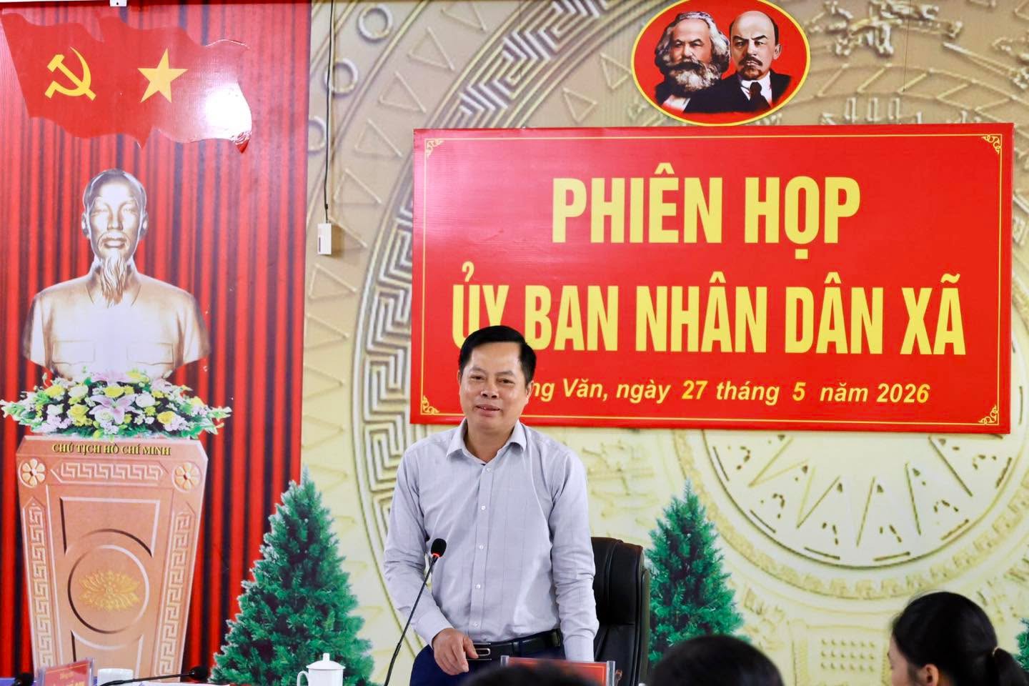 ĐỒNG VĂN HỌP PHIÊN THỨ NHẤT BAN CHỈ ĐẠO SẮP XẾP THÔN