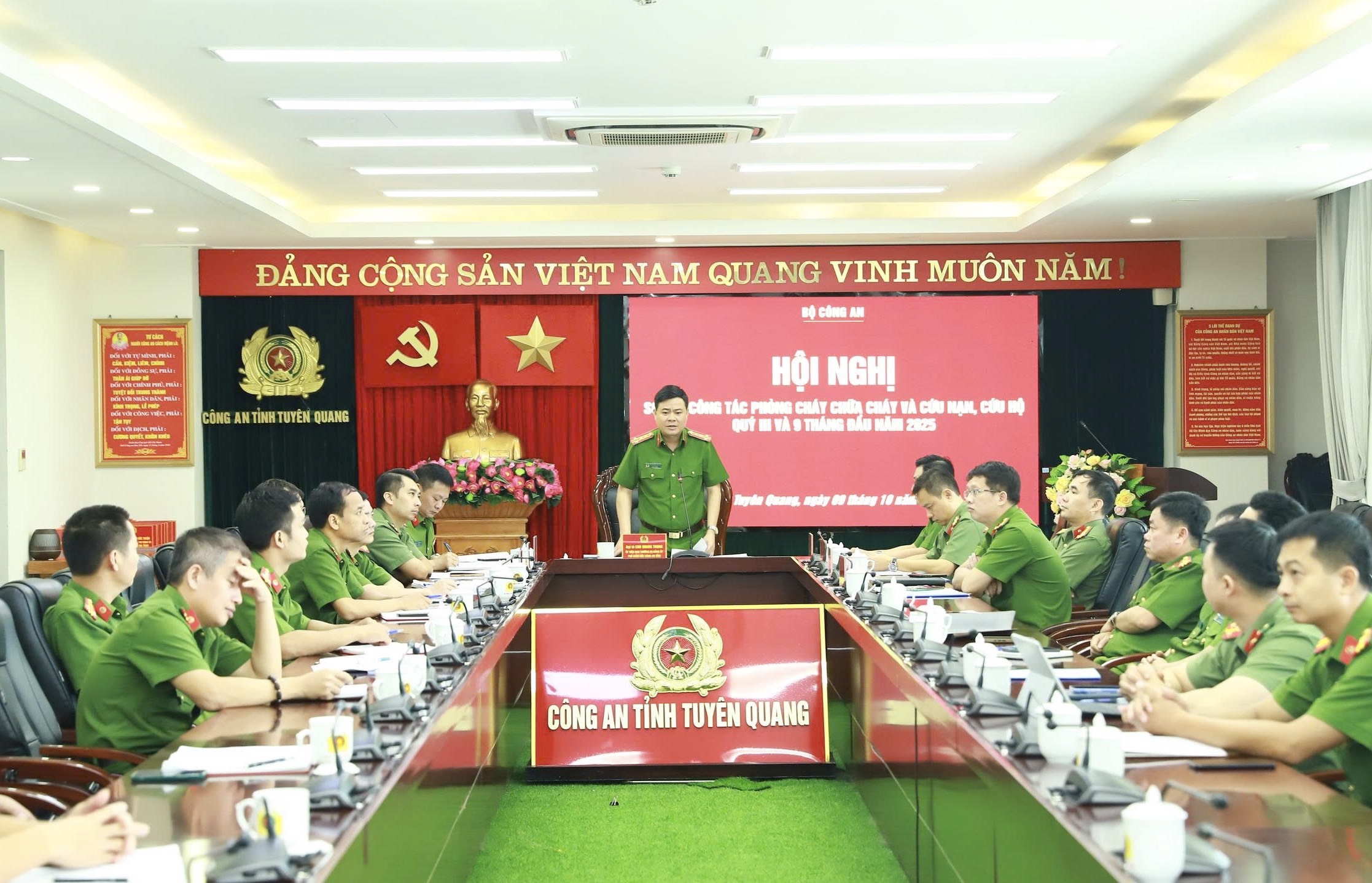 NÂNG CAO CÔNG TÁC PHÒNG CHÁY CHỮA CHÁY VÀ CỨU NẠN CỨU HỘ