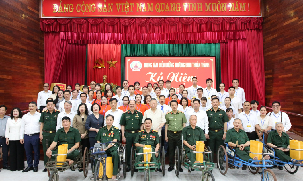 TỔNG BÍ THƯ, CHỦ TỊCH NƯỚC TÔ LÂM THĂM TRUNG TÂM ĐIỀU DƯỠNG THƯƠNG BINH THUẬN THÀNH