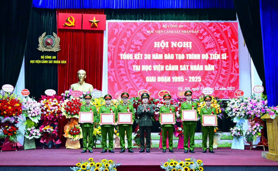 HỌC VIỆN CẢNH SÁT NHÂN DÂN TỔNG KẾT 30 NĂM ĐÀO TẠO TIẾN SĨ GIAI ĐOẠN 1995-2025