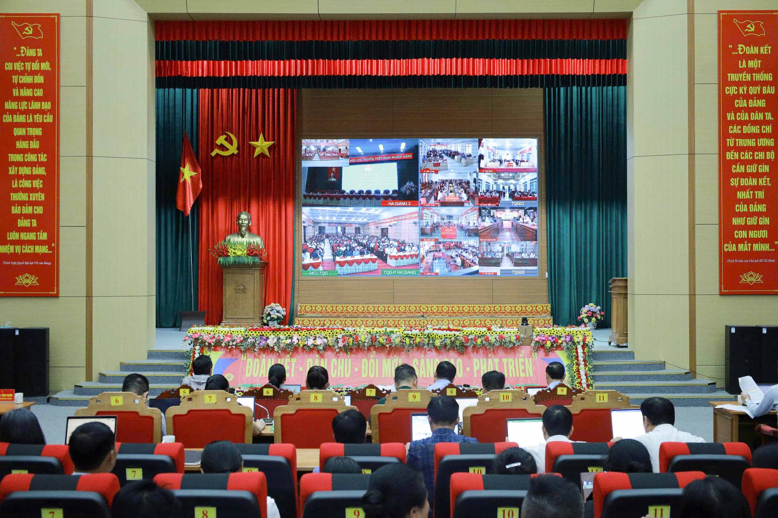 Xã Hoàng Su Phì tham gia Hội nghị tiếp xúc cử tri sau Kỳ họp thứ Nhất, Quốc hội khoá XVI