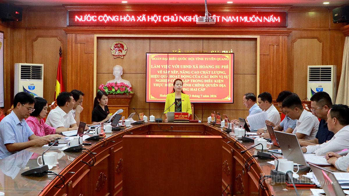 Đoàn ĐBQH tỉnh khảo sát hoạt động các đơn vị sự nghiệp công lập tại xã Hoàng Su Phì
