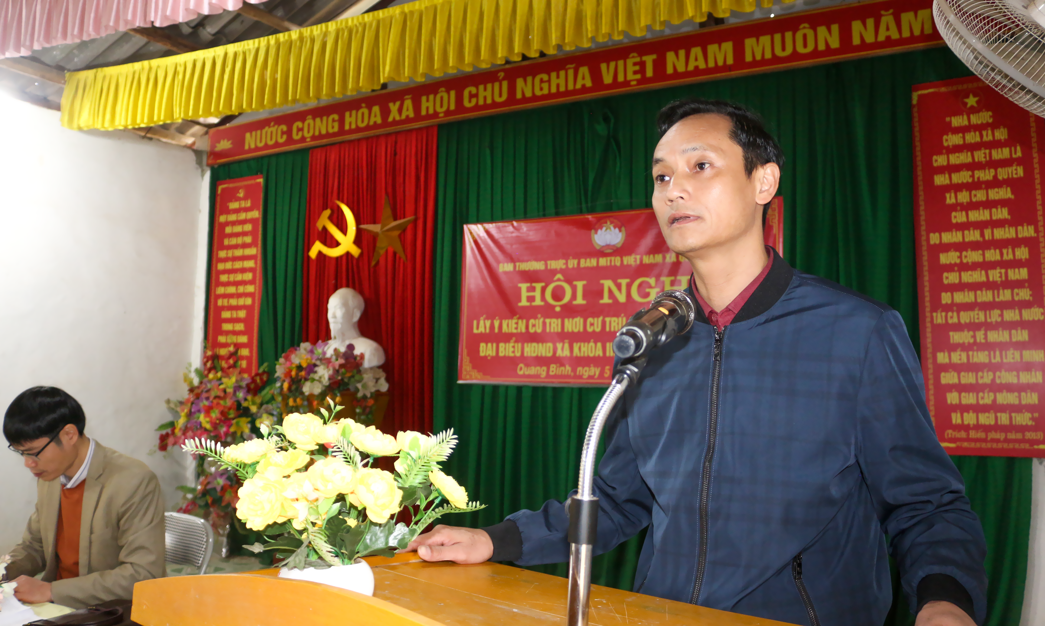 Hội nghị lấy ý kiến cử tri nơi cư trú đối với người ứng cử đại biểu HĐND nhiệm kỳ 2026–2031 tại thôn 5, xã Quang Bình (Tuyên Quang)