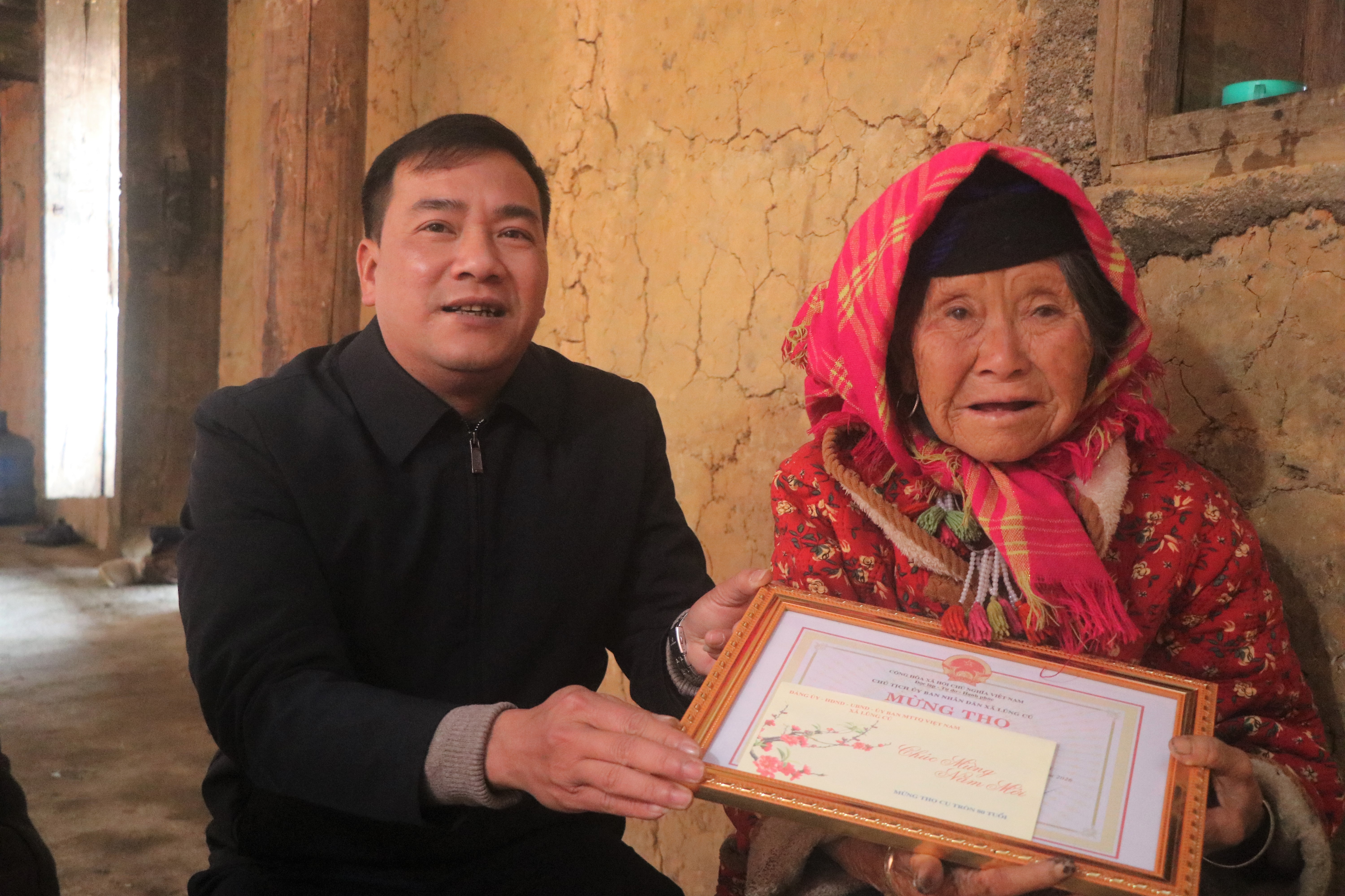 NGHĨA TÌNH ĐẦU XUÂN: TRI ÂN NGƯỜI CÓ CÔNG, KÍNH LÃO TRỌNG THỌ