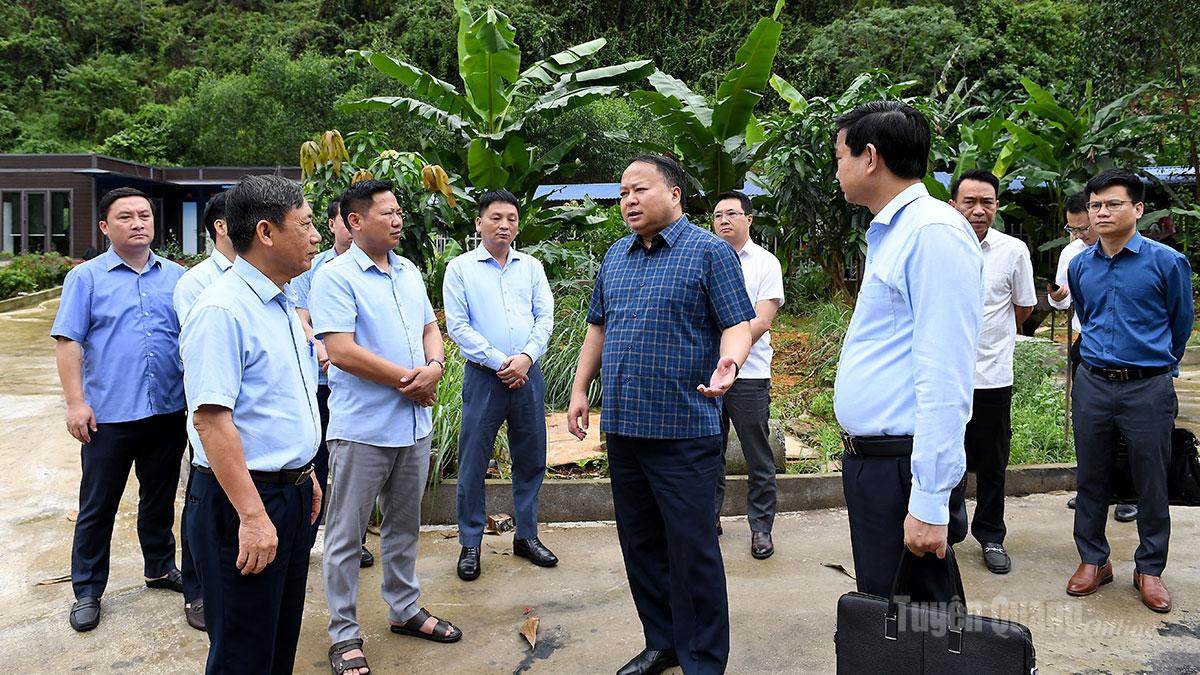 Tăng cường kiểm tra đảm bảo an toàn vệ sinh môi trường trong hoạt động chăn nuôi