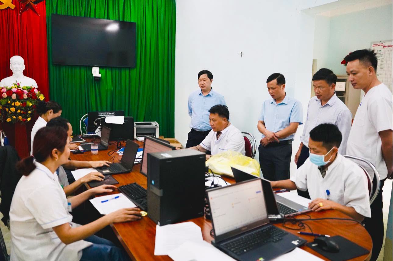 XÃ PHỐ BẢNG TÍCH CỰC NHẬP HỒ SƠ SỨC KHỎE ĐIỆN TỬ CHO NGƯỜI DÂN