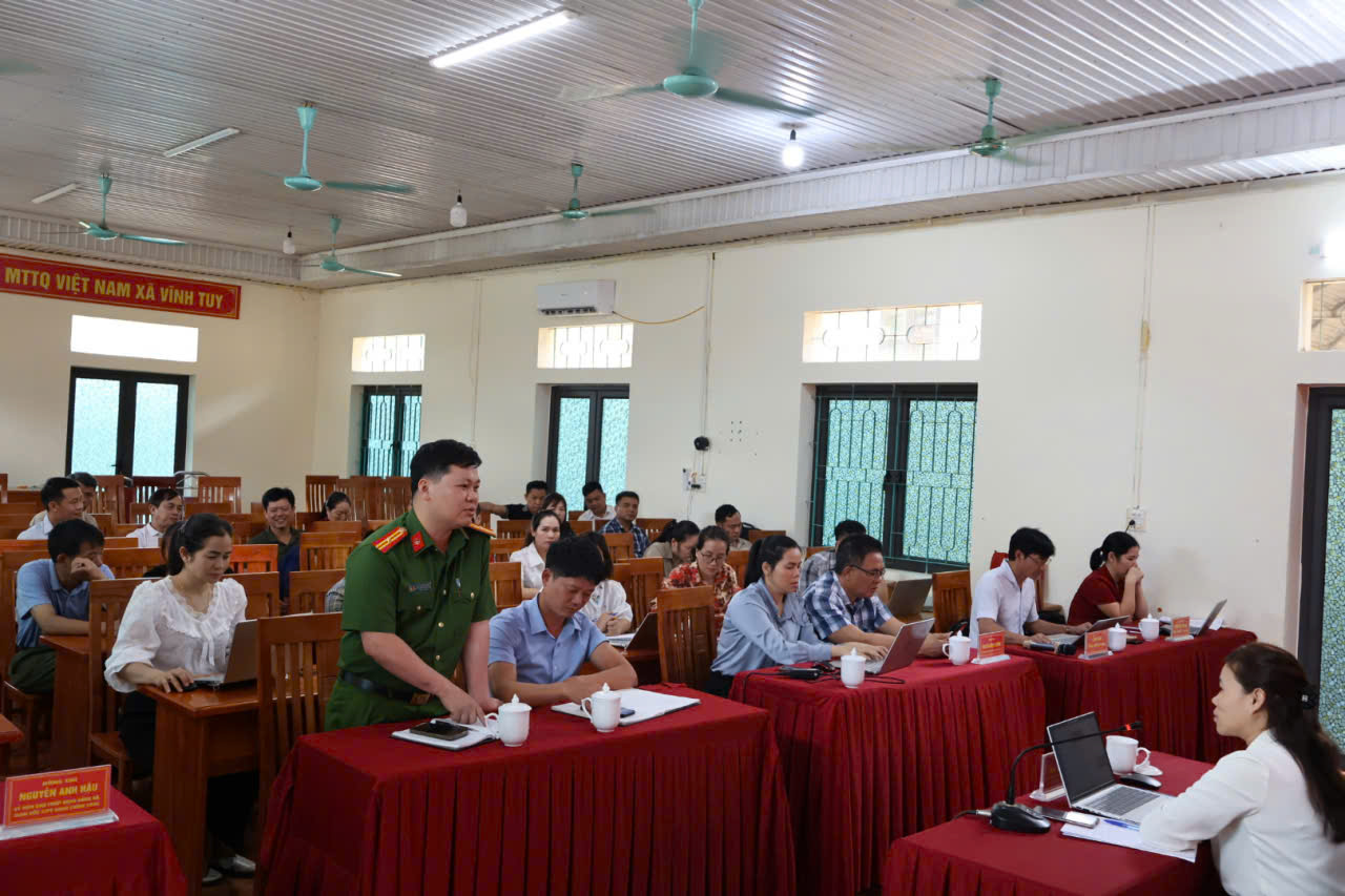 Họp BTC ĐH c an.jpg