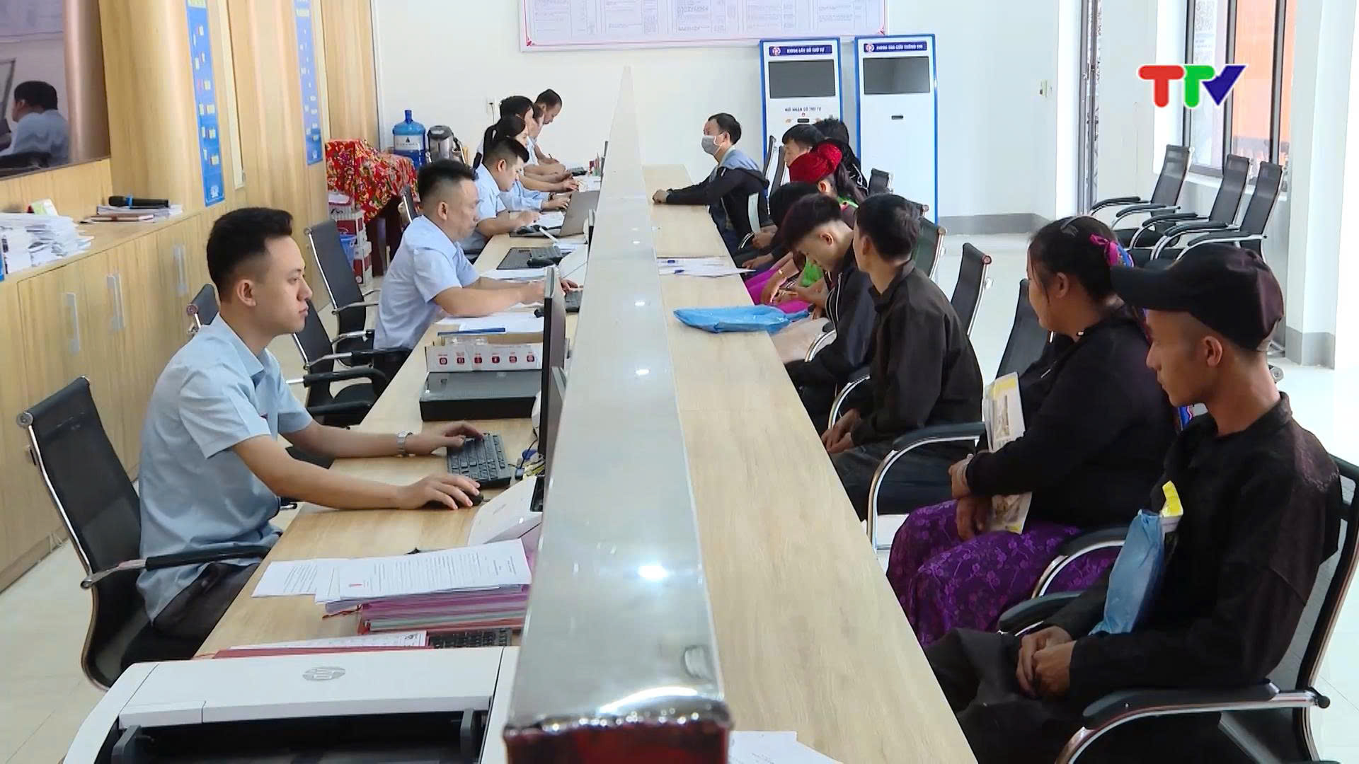 Không để “thuận cán bộ – khó nhân dân”