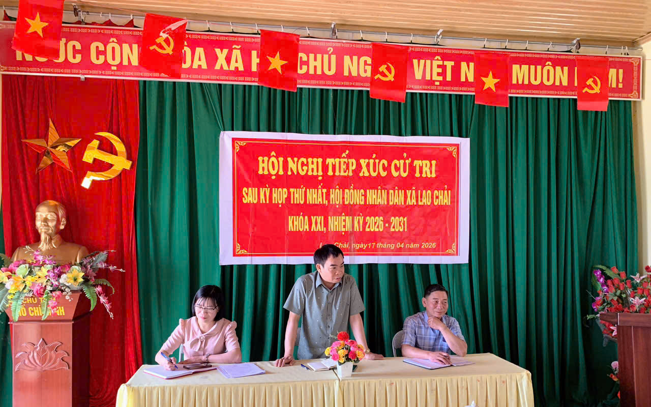 TỔ ĐẠI BIỂU SỐ 3 HĐND XÃ LAO CHẢI TIẾP XÚC CỬ TRI TẠI THÔN NHÌU SANG, NẬM LẦU VÀ TÀ VÁN