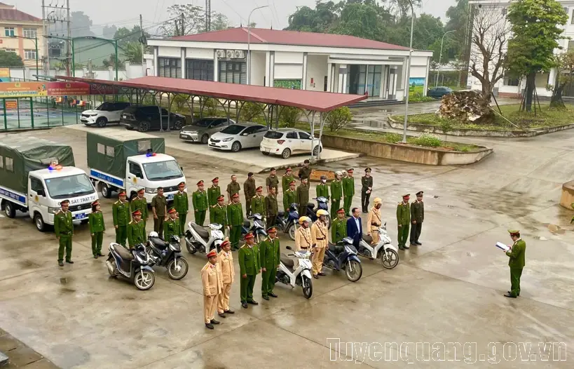 Tuyên Quang tăng cường thực hiện các chủ trương của Đảng, pháp luật của Nhà nước về bảo đảm trật tự, an toàn giao thông