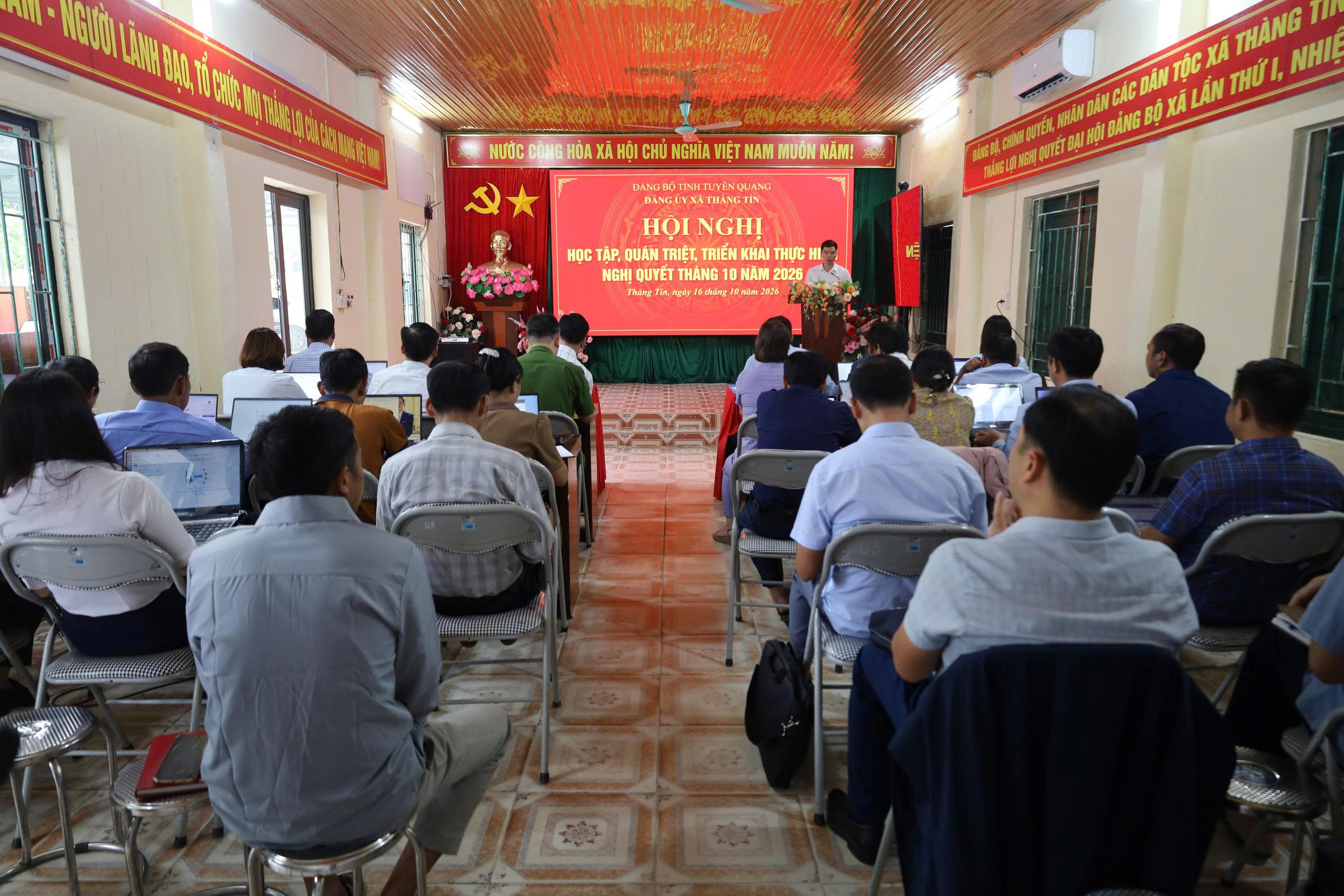 Đảng ủy xã Thàng Tín tổ chức hội nghị học tập, quán triệt, triển khai thực hiện nghị quyết tháng 10 năm 2026