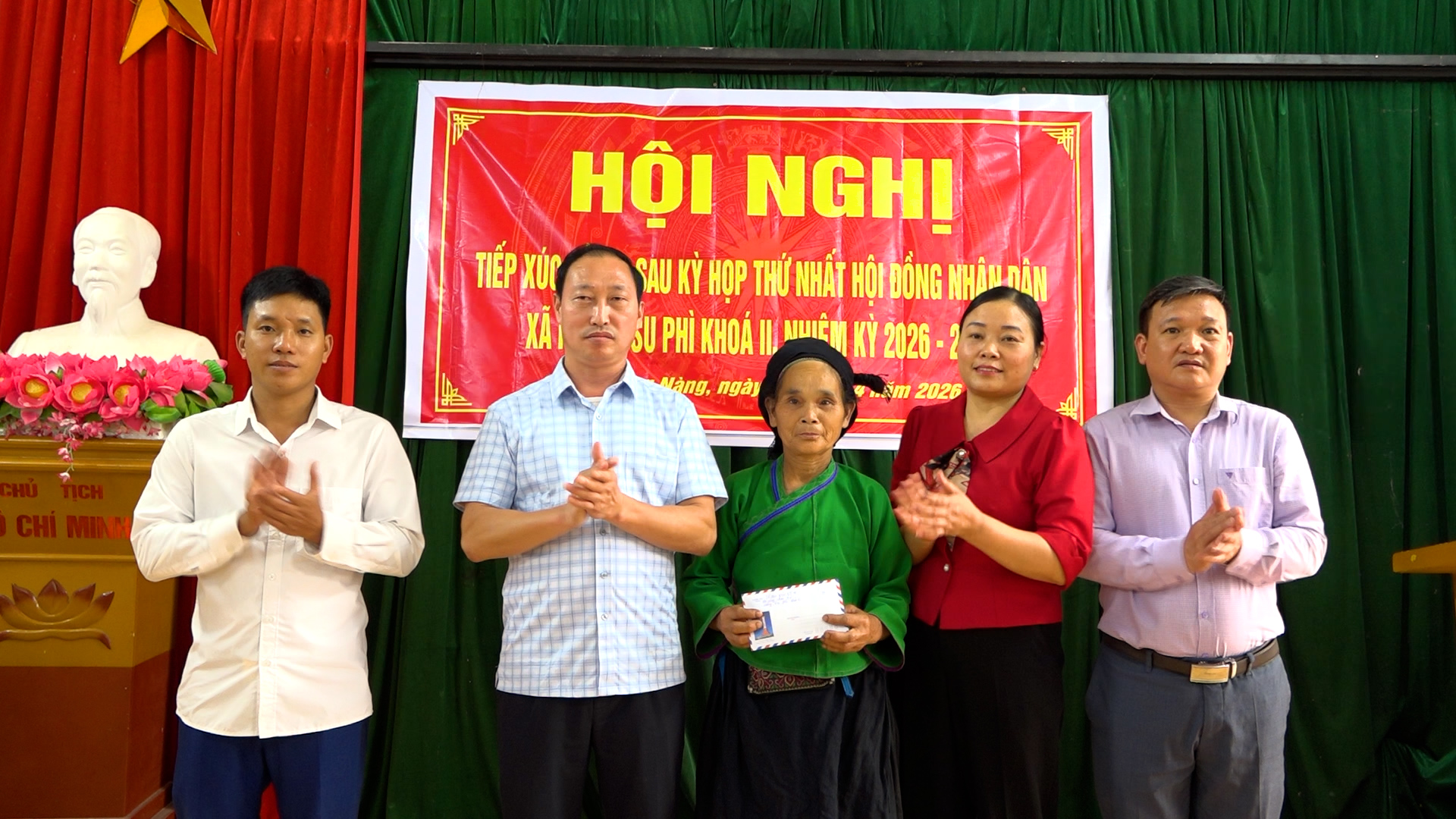 Tổ đại biểu số 4 HĐND xã Tiếp xúc cử tri sau kỳ họp thứ nhất