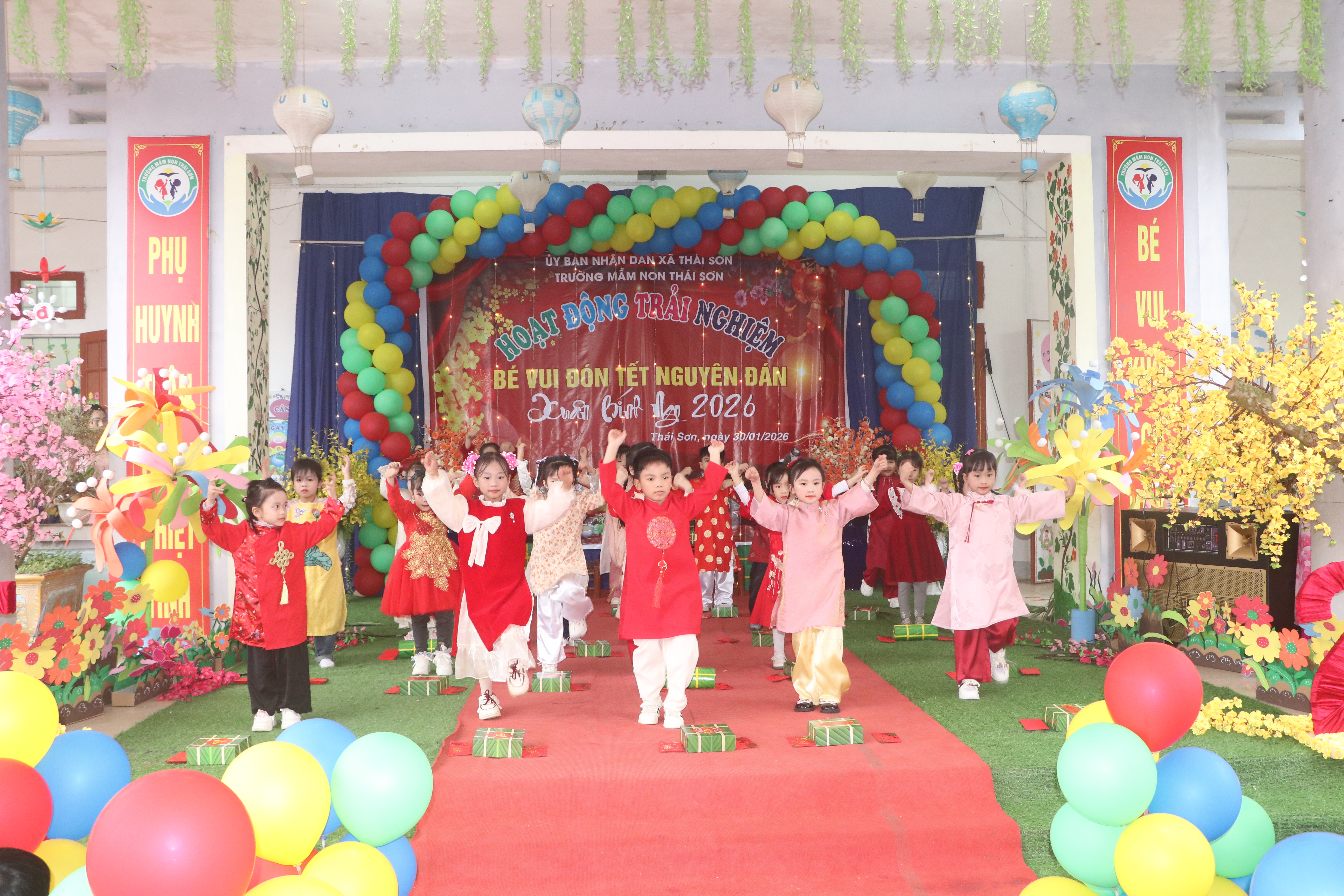 Trường Mầm non Thái Sơn tổ chức Ngày hội trải nghiệm “Bé vui đón Tết Nguyên Đán 2026”