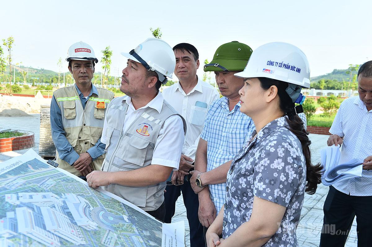 Phó Chủ tịch UBND tỉnh Vương Ngọc Hà kiểm tra tiến độ xây dựng Bệnh viện Đa khoa tỉnh