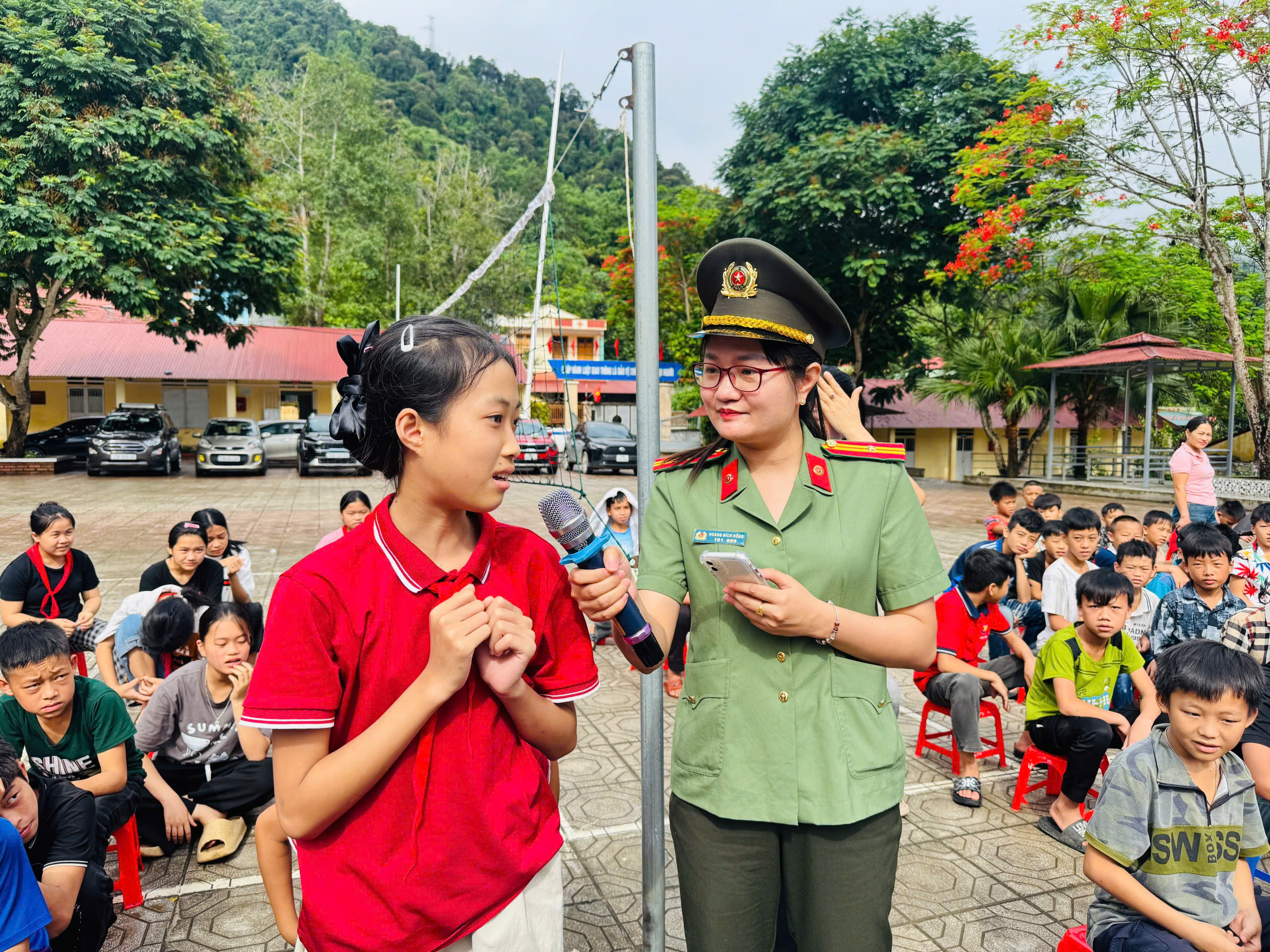 THUẬN HOÀ TỔ CHỨC NGÀY HỘI "HỌC SINH VỚI AN NINH TỔ QUỐC" 