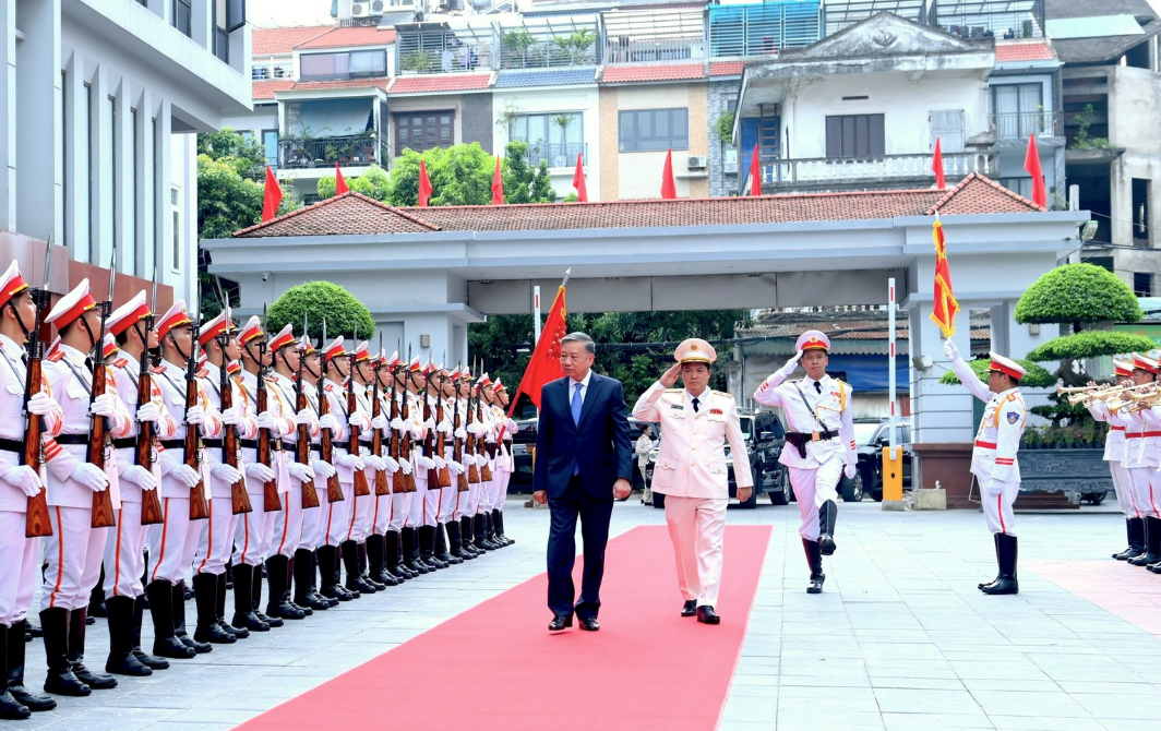 CÓ NHỮNG KHÓ KHĂN KHÔNG THỂ NÓI THÀNH LỜI, NHỮNG HY SINH KHÔNG ĐƯỢC NHIỀU NGƯỜI BIẾT ĐẾN