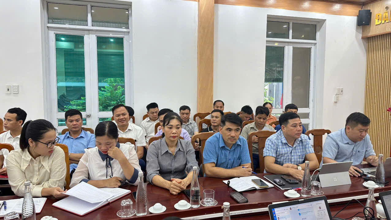 trực tuyến 2.jpg