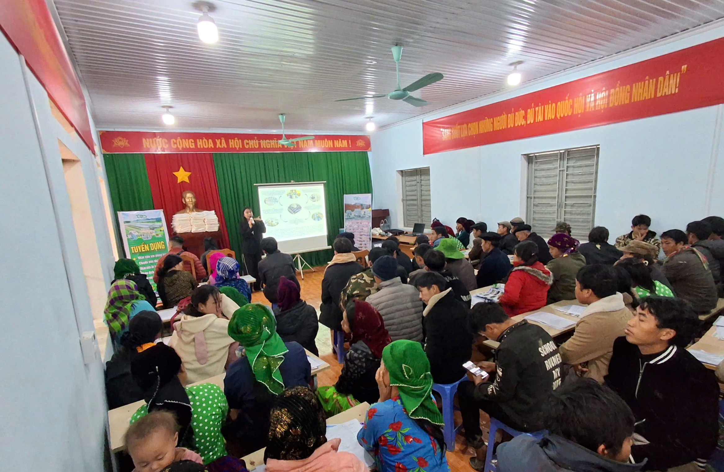 Sơn Vĩ đẩy mạnh kết nối việc làm cho lao động địa phương